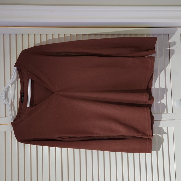 Long sleeve - Picture 1 of 2